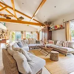 La Quietude, Maison Paisible Avec Piscine